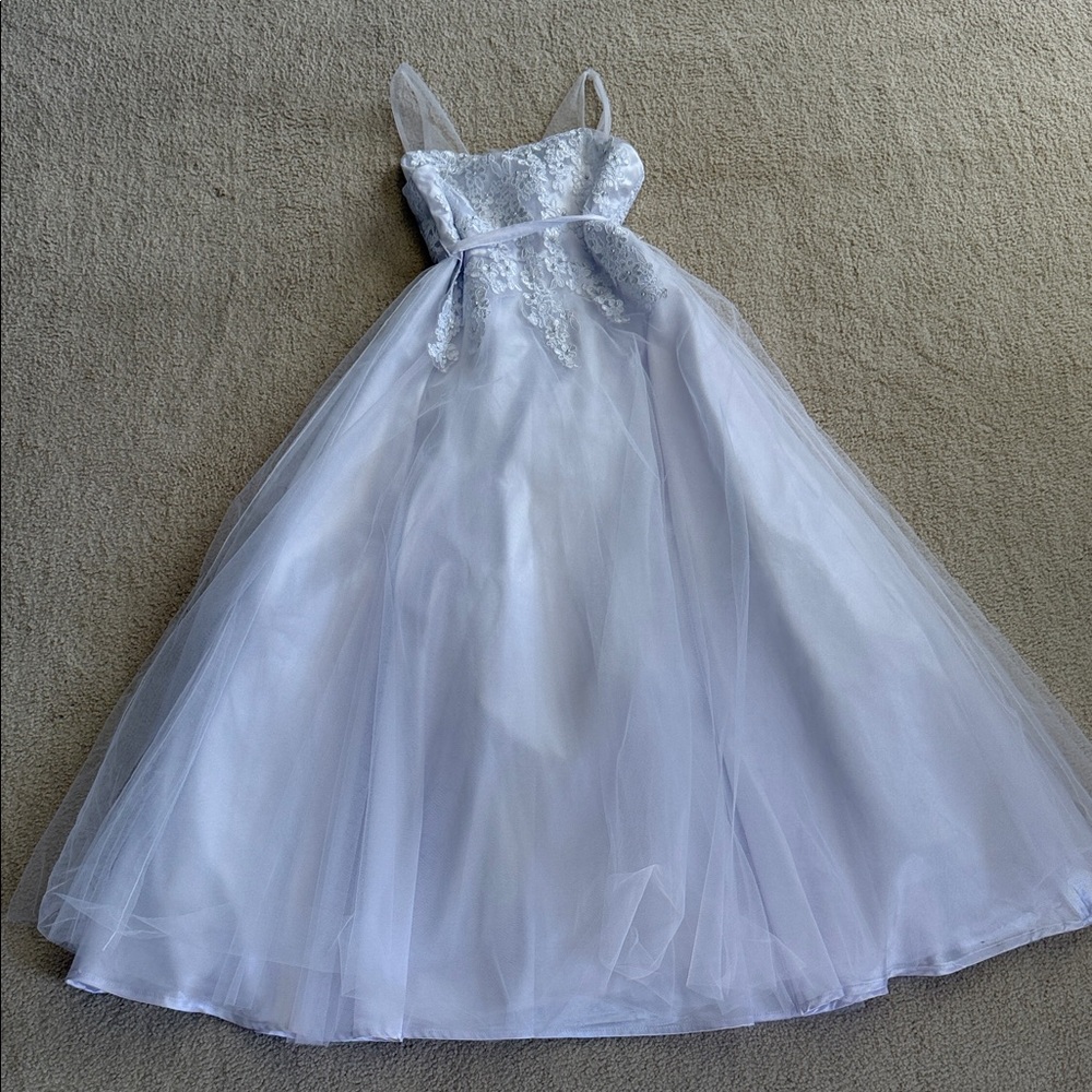 Elegant White Tulle Kids Formal Dress